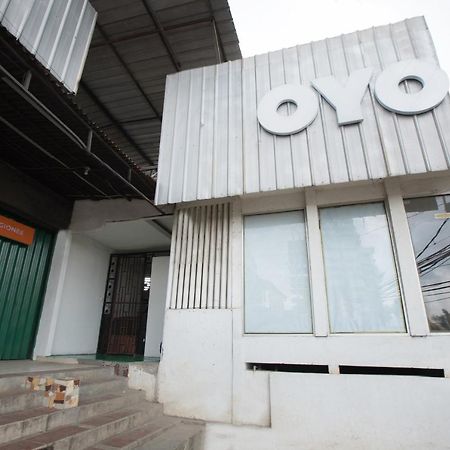 Oyo 298 Gemilang Guesthouse تانجيرانغْ المظهر الخارجي الصورة